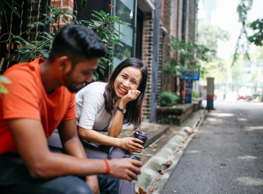 When neighbours become real friends